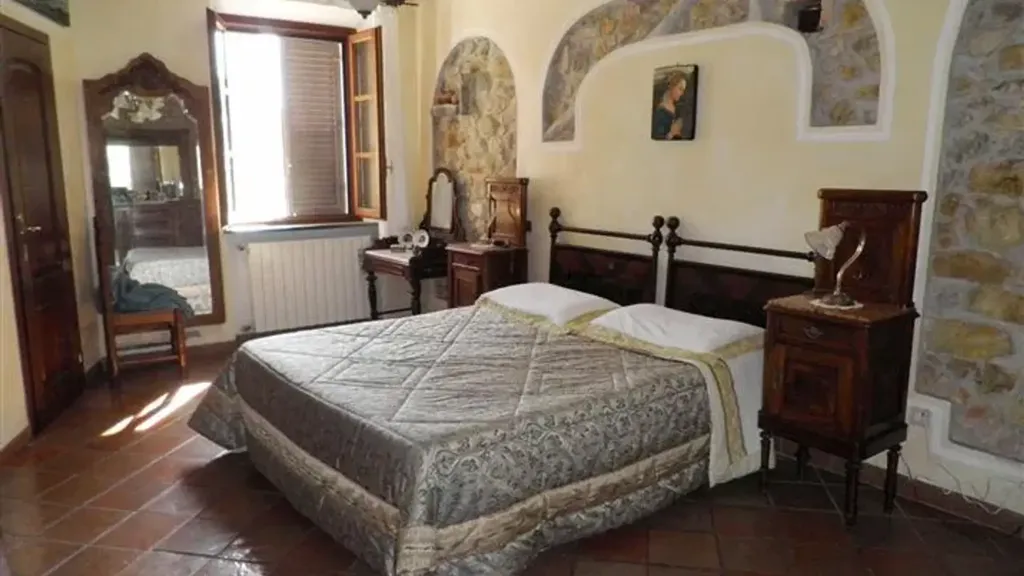 Magamistoad - Casale with Two Apartments in Rosignano Marittimo