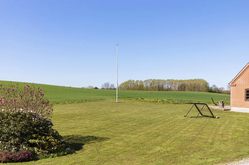 Giardino - Farmhouse with Private Lake in Juelsminde