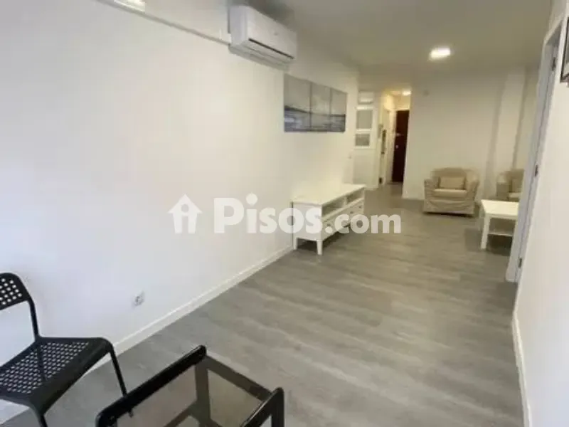 Séjour - Reformed Flat with Metro Access in Opañel