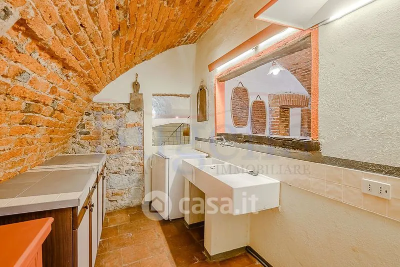 Cuisine - Modern Bilocale with Garden in Villa del Bosco