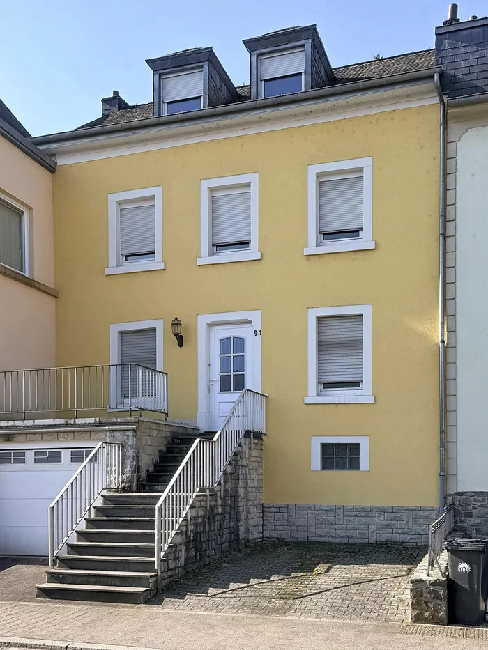 Välivaade - Renovatable House with Garden in Ettelbruck