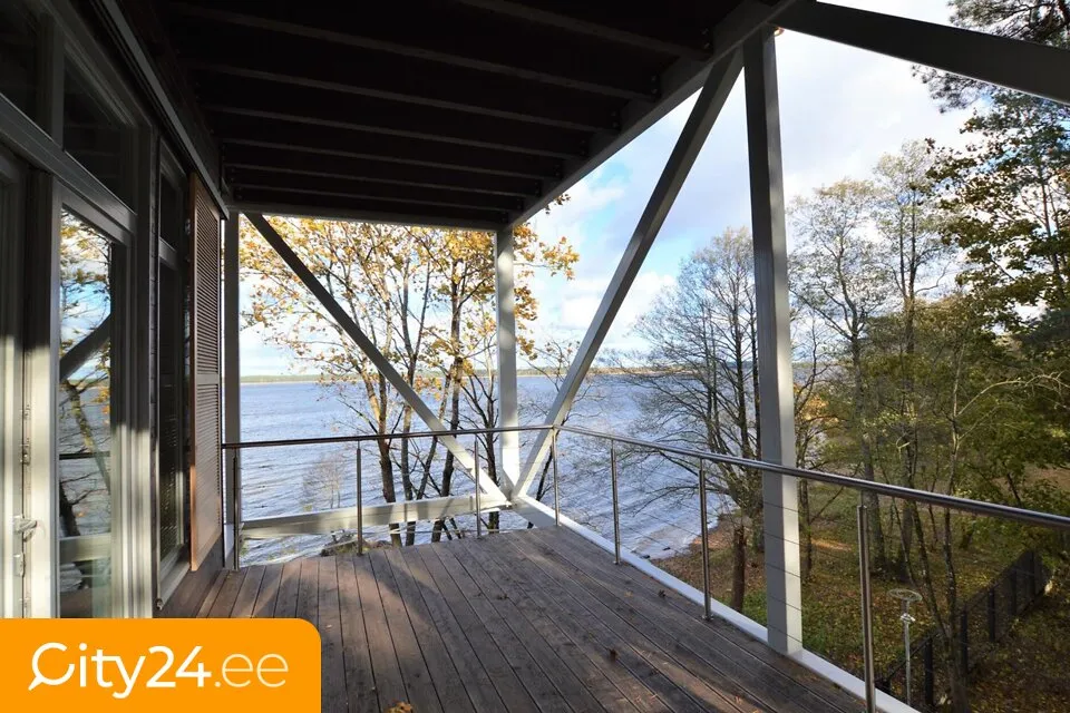 Balcony - Architectural Gem by the Lake in Latvia
