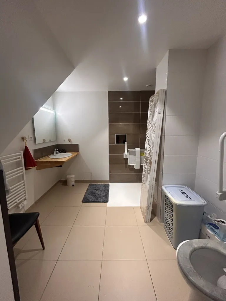 Vannitoad - 5-Bedroom House in Dinard with Garden