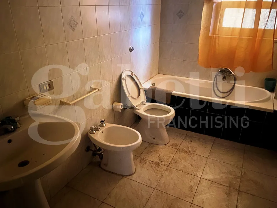 Salles de bain - Apartment with Balcony in Reggio Calabria