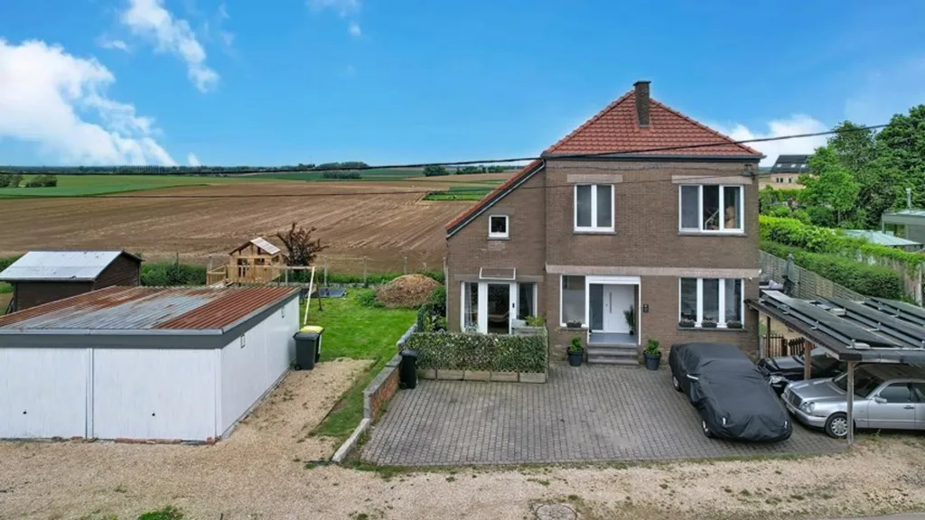Vue aérienne - Maison 4 Façades avec 2 Logements à Orp-Jauche