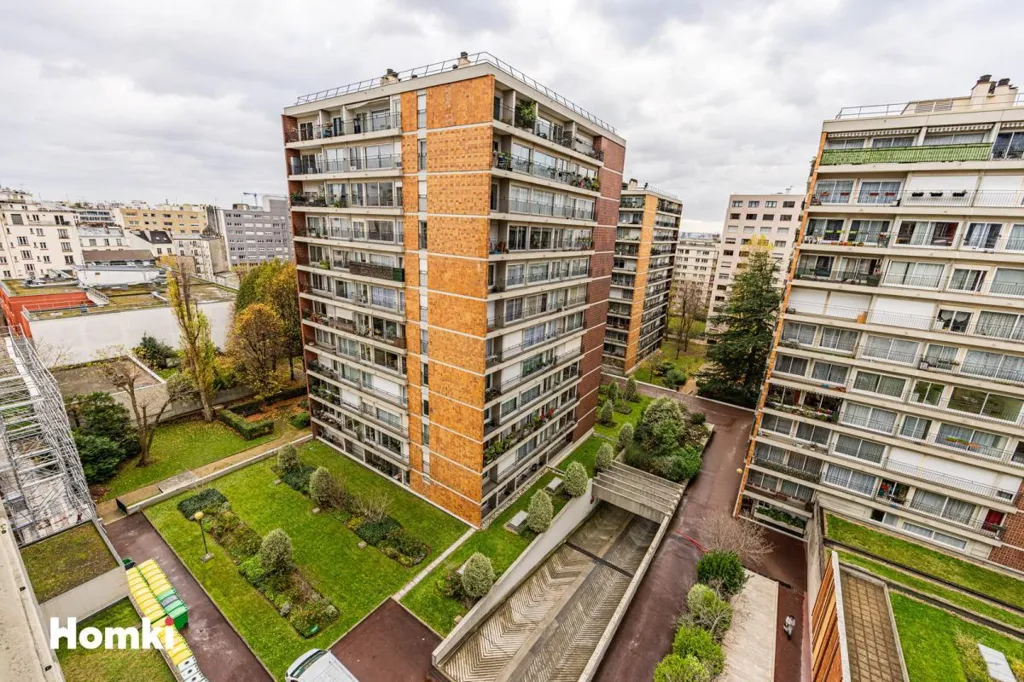 Vue aérienne - Appartement T2 avec Balcon à Paris 75011