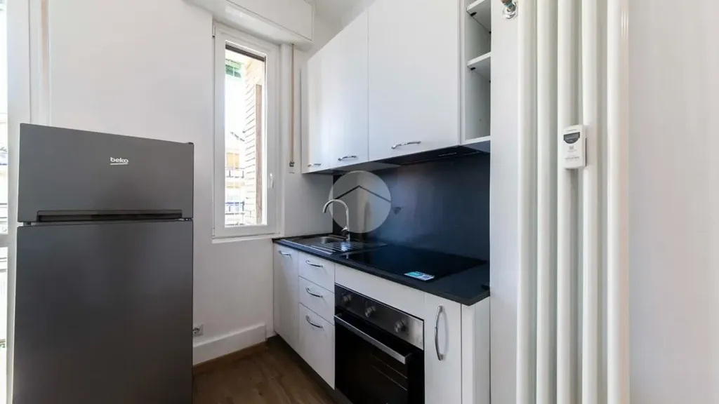 Cuisine - Rearfitted Flat with Balcony in Milan