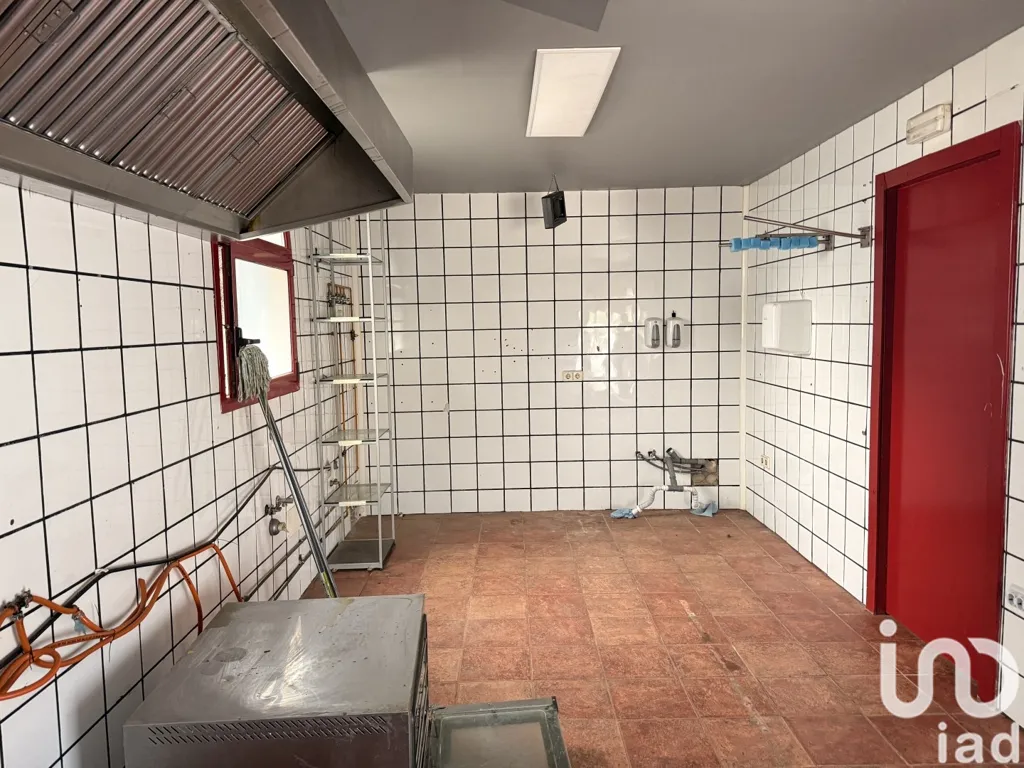 Köök - House + Business in Les Planes d'Hostoles