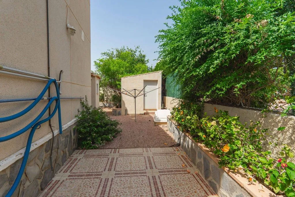 Aed - 4-Bedroom Villa with Pool in Ciudad Quesada