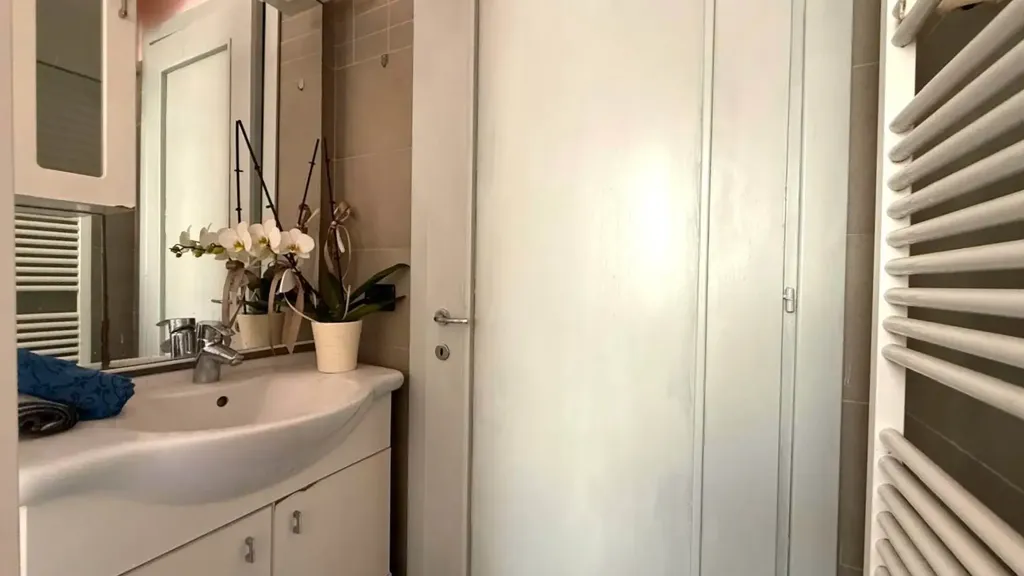 Bagni - Modern Studio in Central Cecina