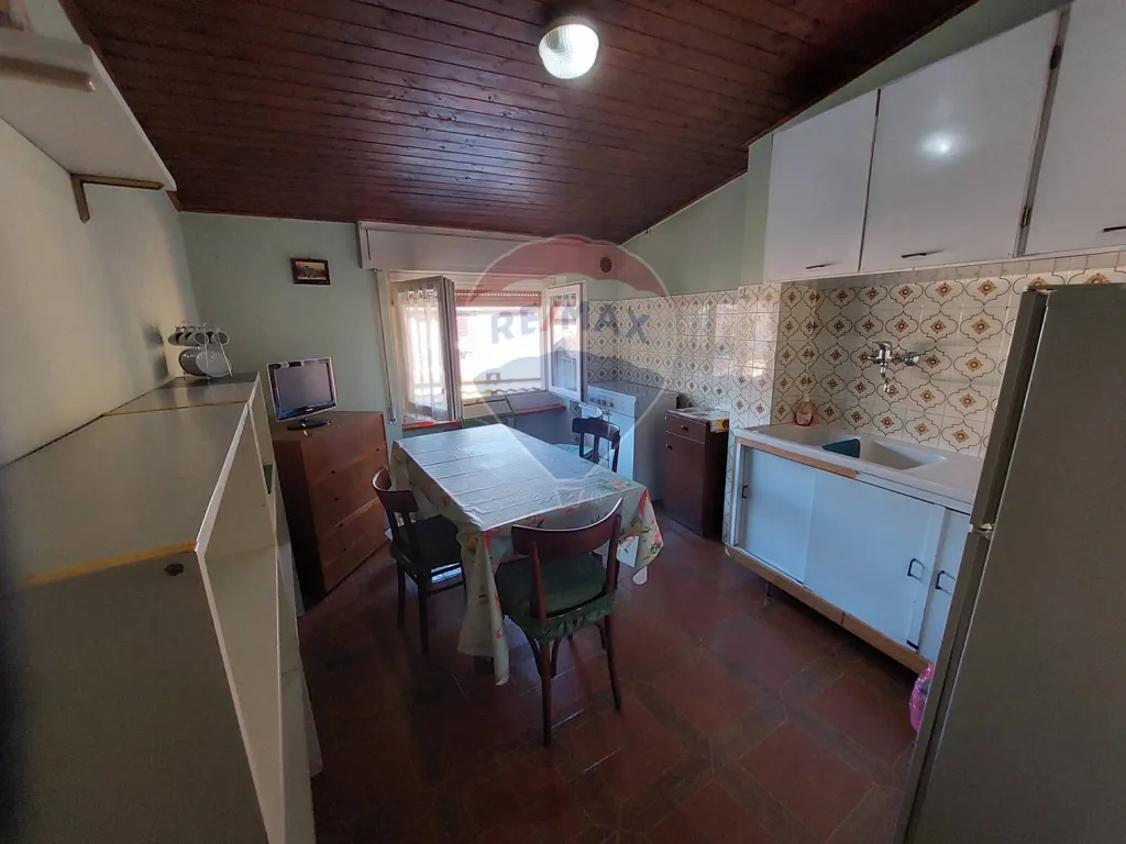 Cuisine - Casa Indipendente with Terrace in Monasterolo del Castello
