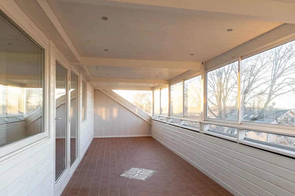 Rõdu - Apartment with Balcony in Alunda