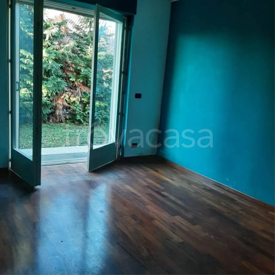 Pièces - Apartment with Private Garden in Beinette