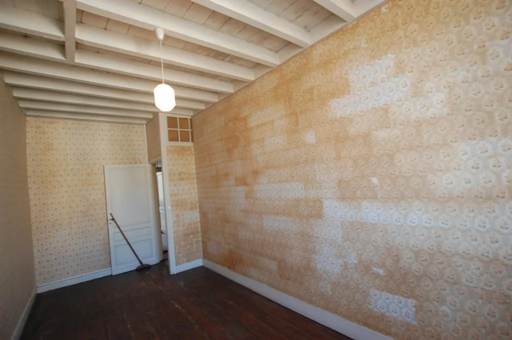 Stanze - Charming 4-Piece House in Étauliers Centre