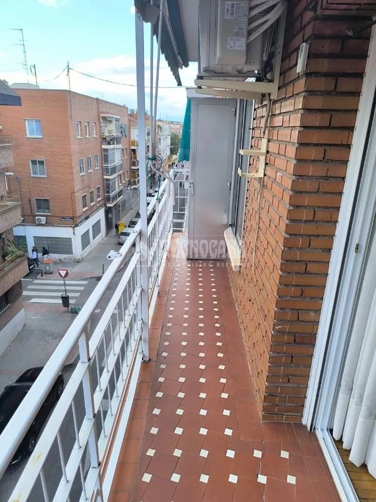 Rõdu - Penthouse Flat with Terrace in Ciudad Lineal
