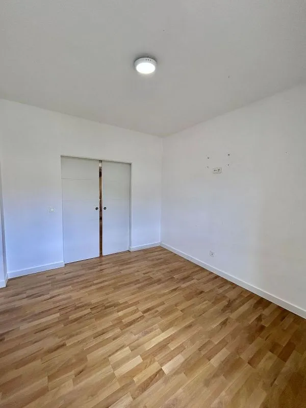 Pièces - Characterful Flat with Patio View in Vitoria