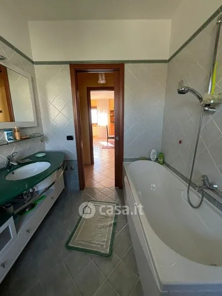 Vannitoad - Rearranged Apartment with Balcony in Tito