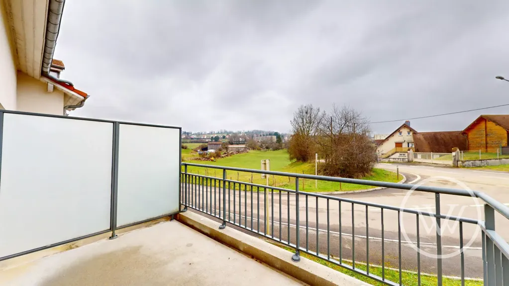Balcón - 3-Bedroom Apartment with Terrace in Montboucons
