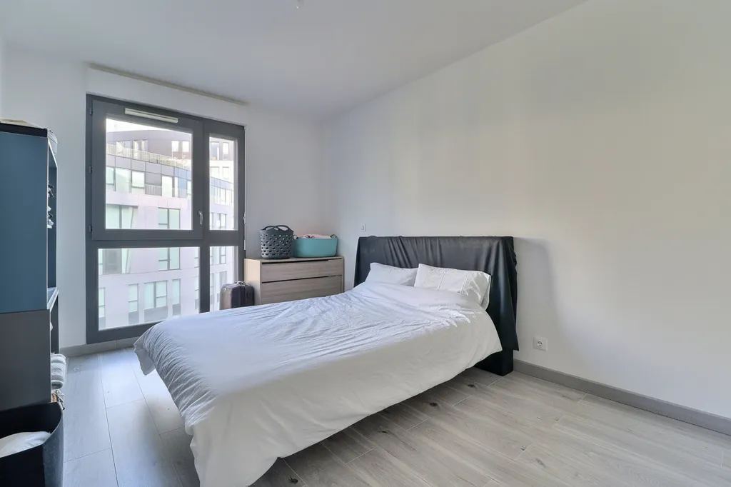 Chambres - Appartement 4 Pièces avec Vue Tour Eiffel à Saint-Denis