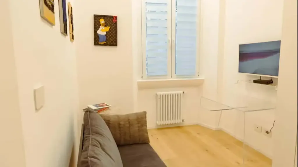 Elutuba - Modern Studio with Design Elements in Milan