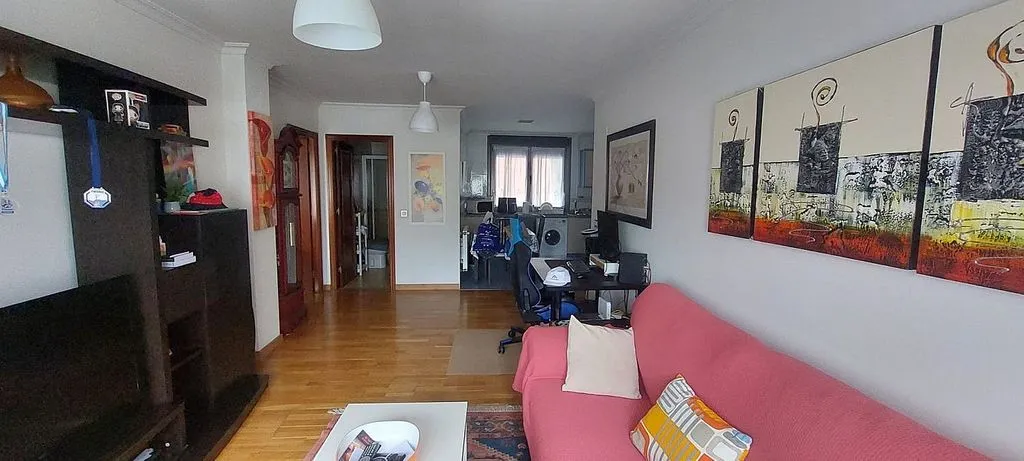 Elutuba - 1-Bedroom Apartment with Balcony in Oviedo
