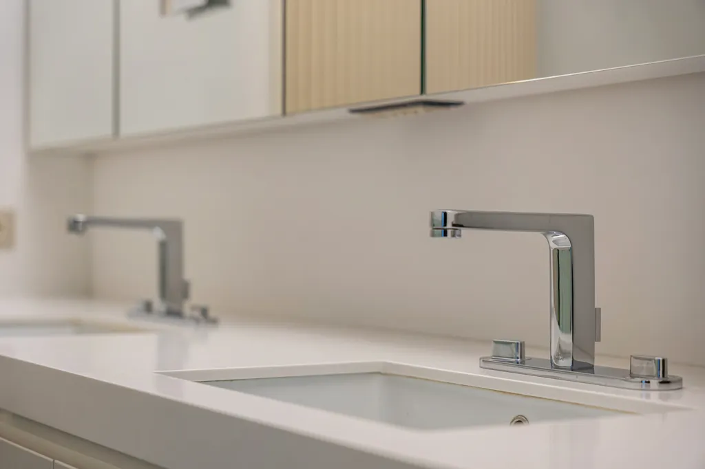 Salles de bain - Appartement de luxe avec terrasse ensoleillée à Hasselt