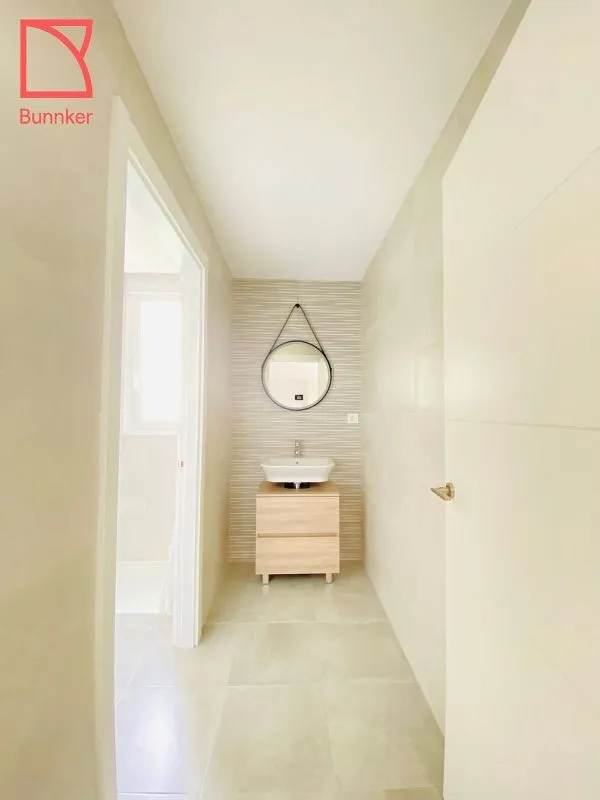 Salles de bain - Studio with Balcony in Zizur Mayor