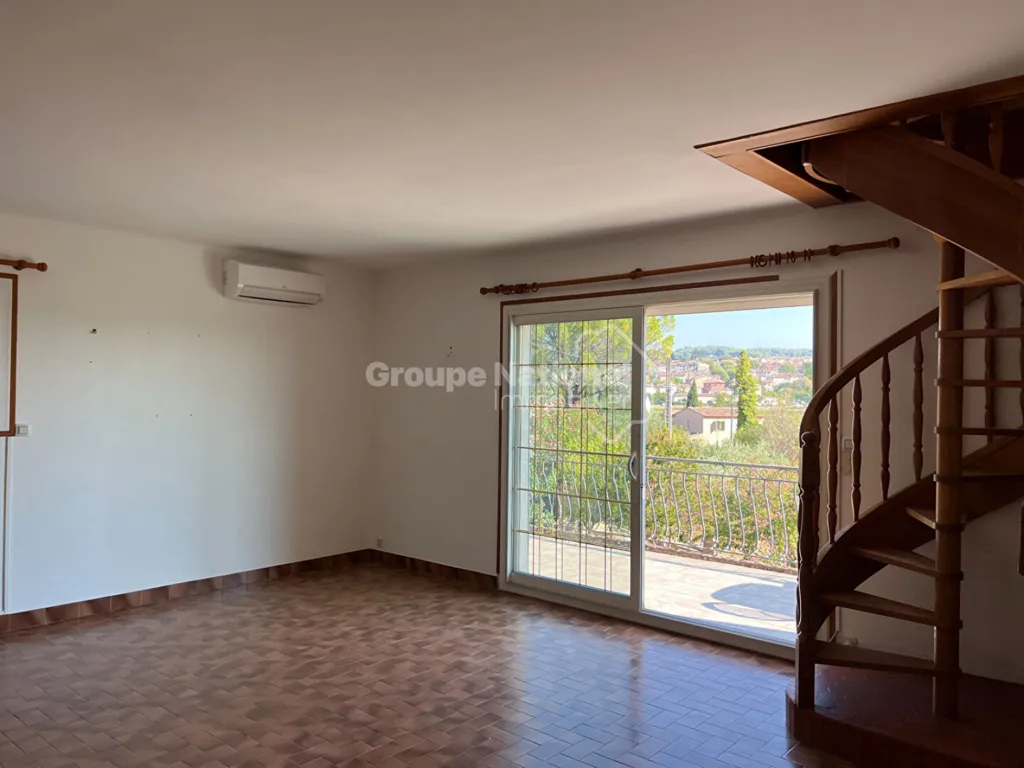 Séjour - Villa avec piscine et vue panoramique à Lorgues
