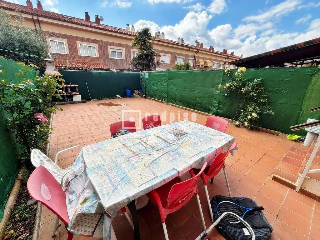 Terrass - Semi-detached House with Garage in Alovera