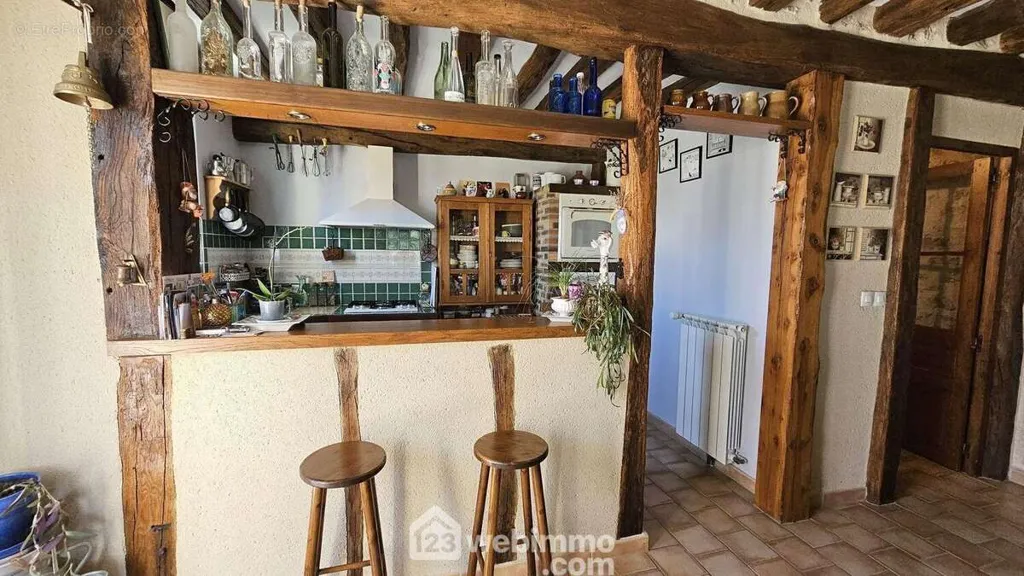 Cucina - Stone House with Terraces in Nemours
