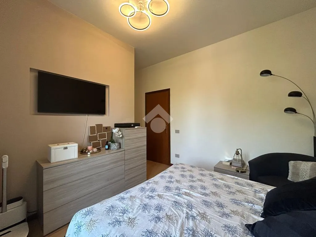 Magamistoad - Semi-detached Villa with Solar Panels in Brescia