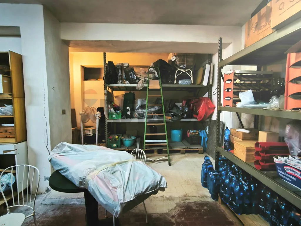 Pesuköök - Garage with 103 m² in Giardini Naxos