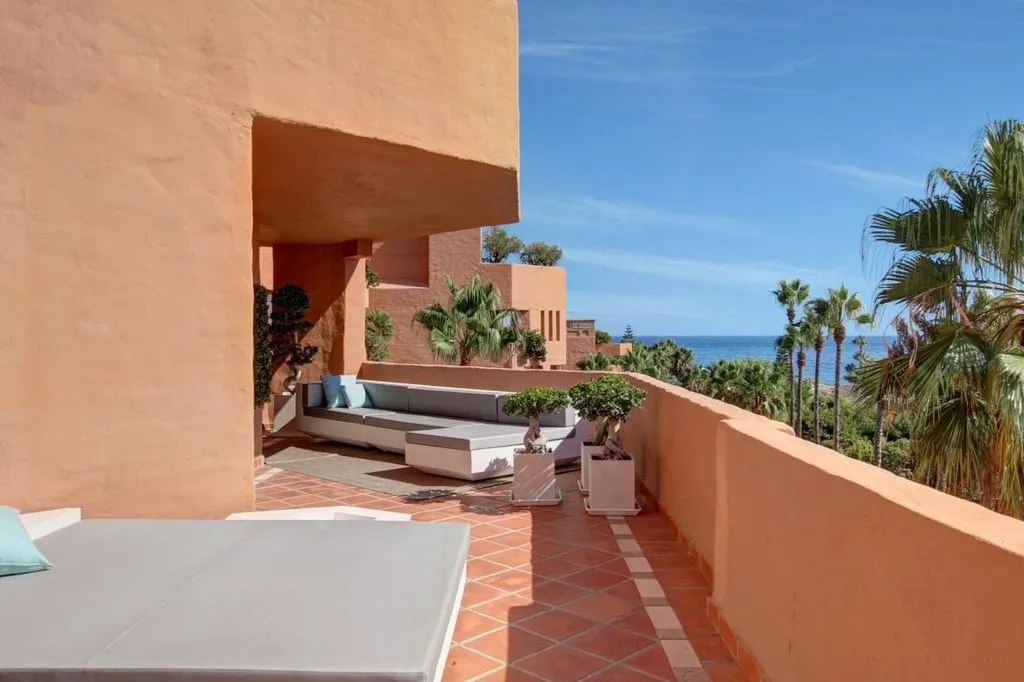 Terrass - Apartment with Sea View in Estepona