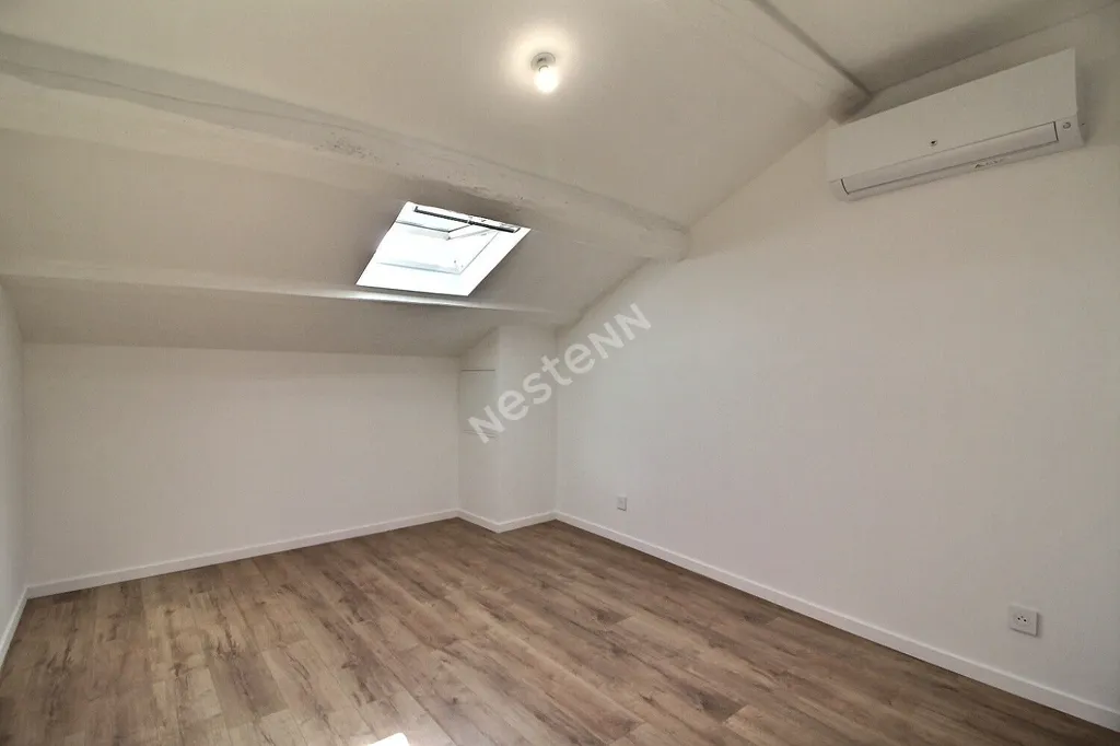 Stanze - Refurbished Triplex with Terrace in Heyrieux
