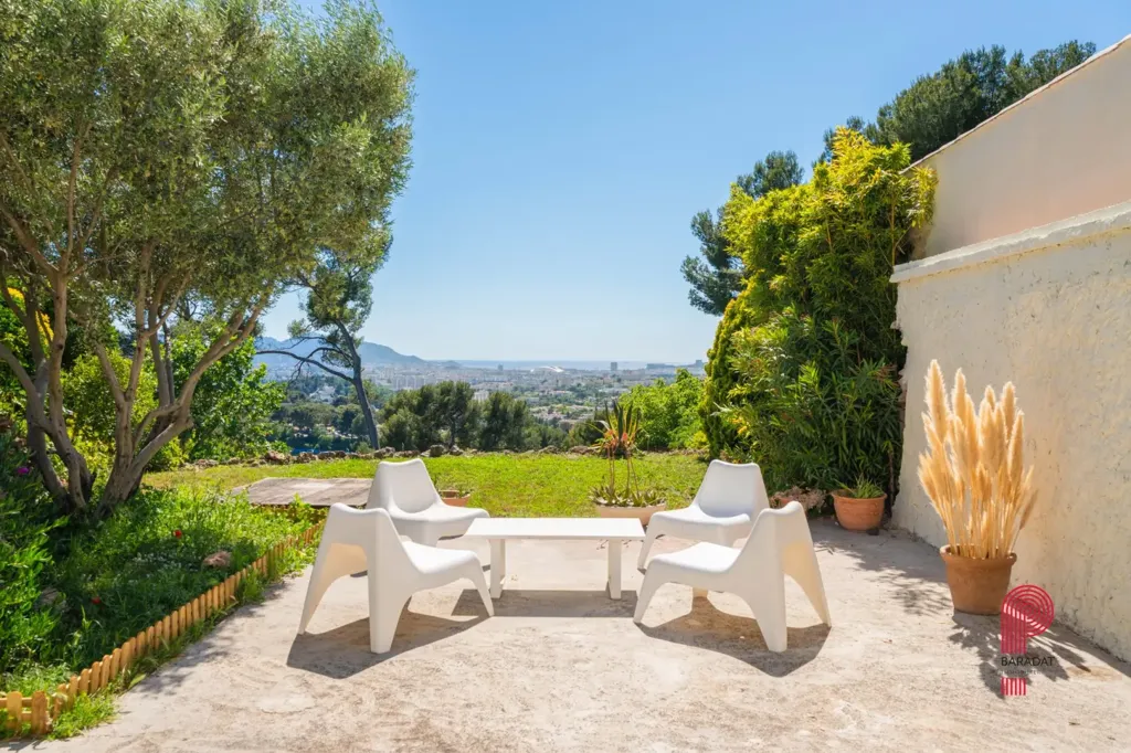 Terrass - Exceptional Property with Panoramic View in 12th Arrondissement