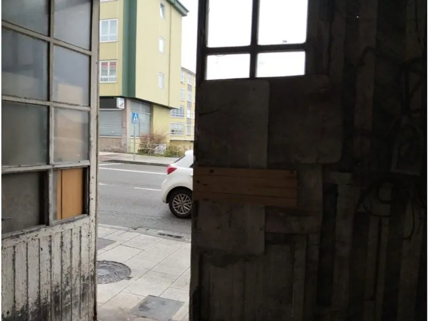 Entrée - House for Renovation with Garage in Ferrol