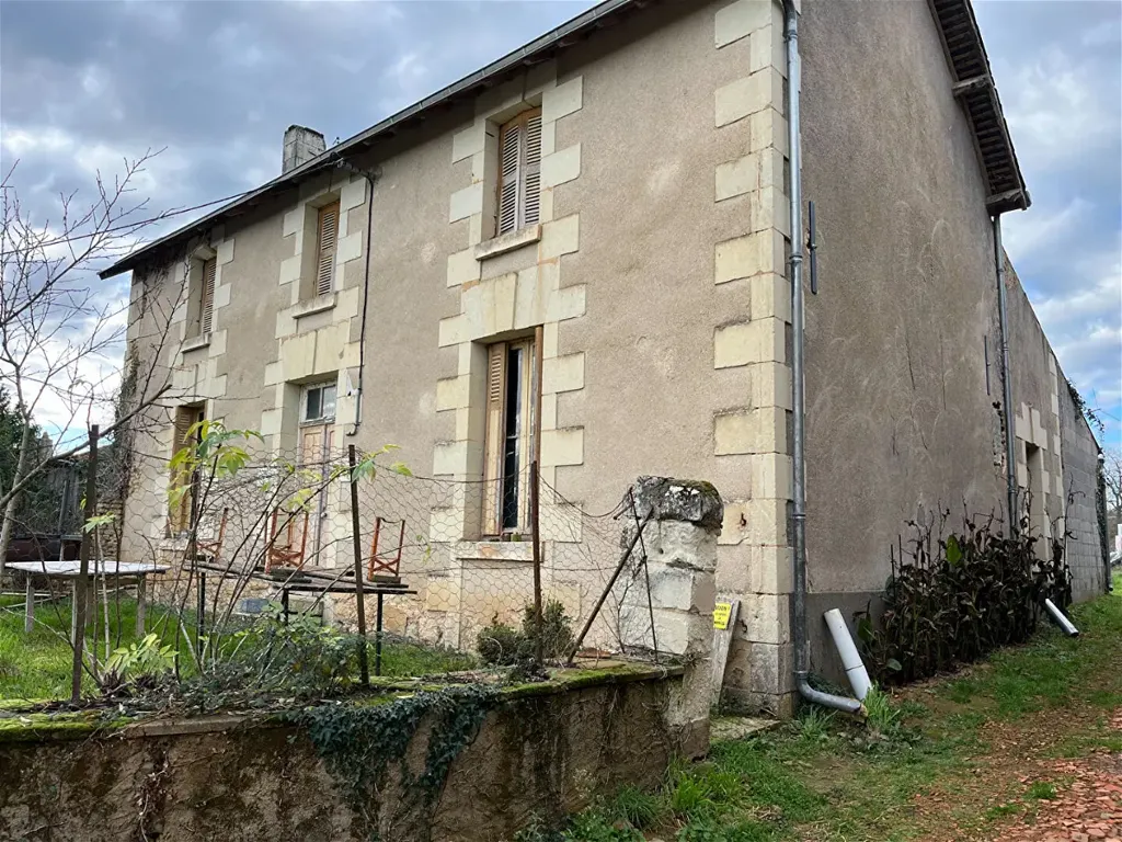 2-room house in Moncontour