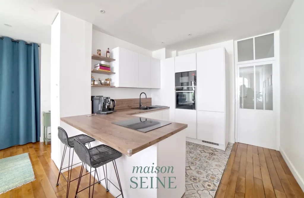 Köök - 5-toaline korter asukohas Neuilly-sur-Seine
