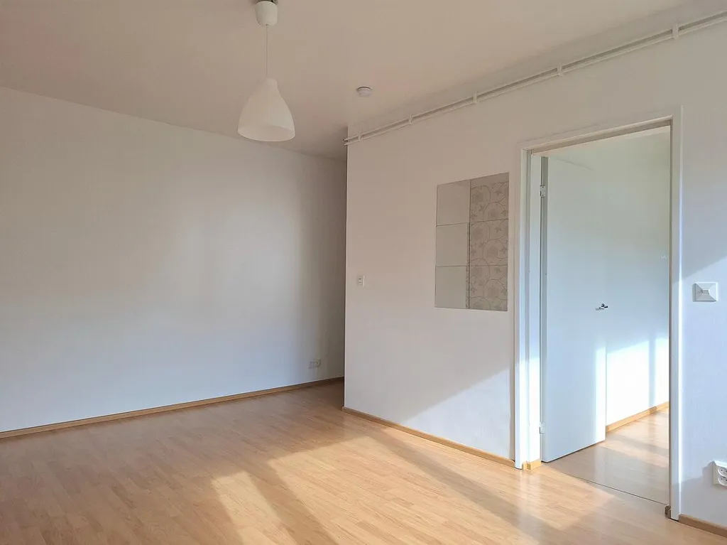 Stanze - Bright Studio Flat in Nivala Centre