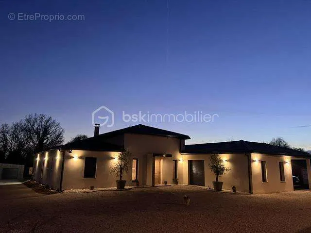 Extérieur - Maison Contemporaine avec Piscine près de Coutras