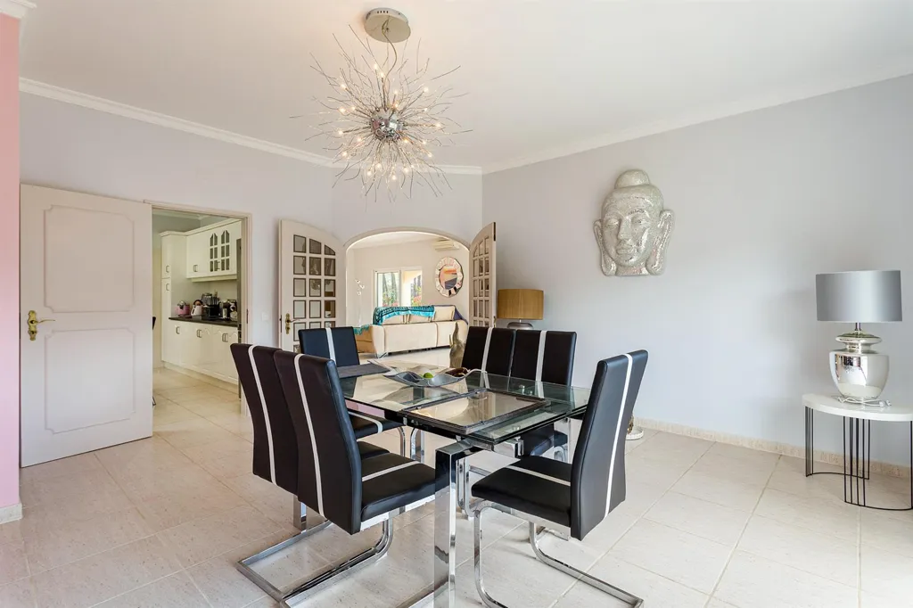 Dining Room - Detached House with Pool in Loulé, Portugal