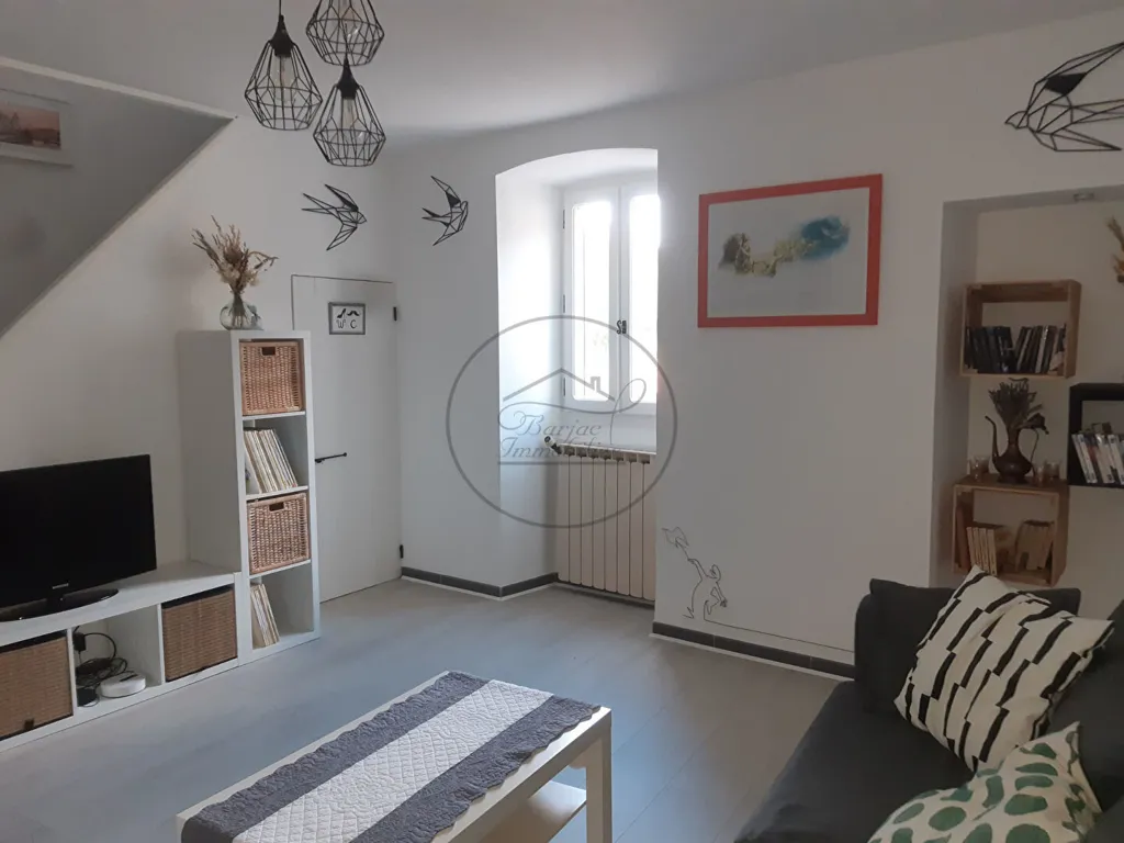 Elutuba - Charming House with Veranda in Barjac