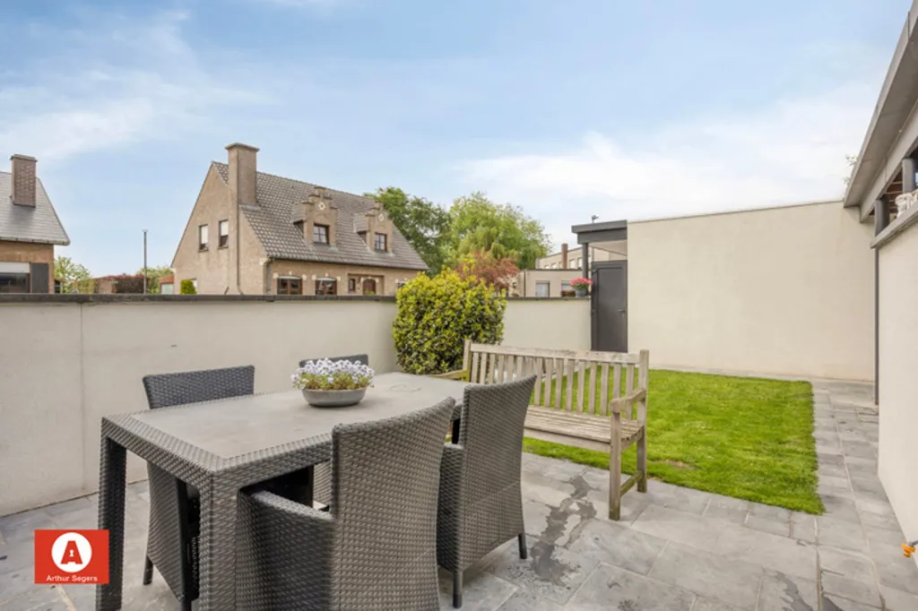 Terrass - Energy-Efficient Half-Open Building in Peizegem