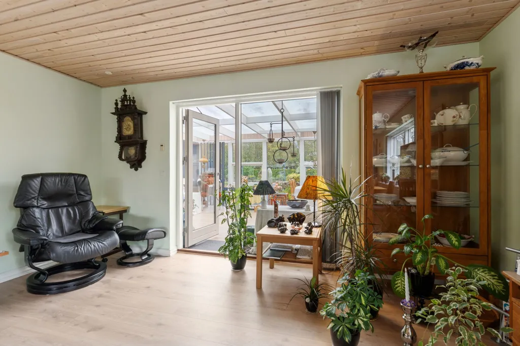 Soggiorno - Well-Built Summerhouse with Garden in Skellet
