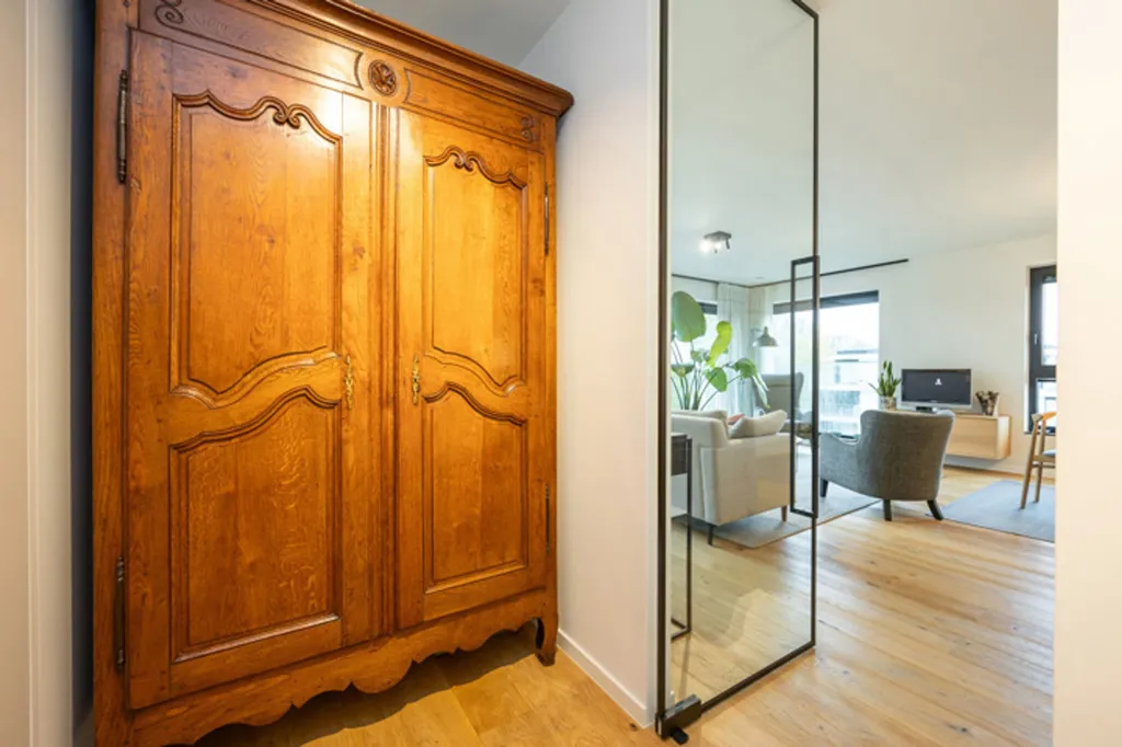 Esik - Flat with Terrace in Turnhout