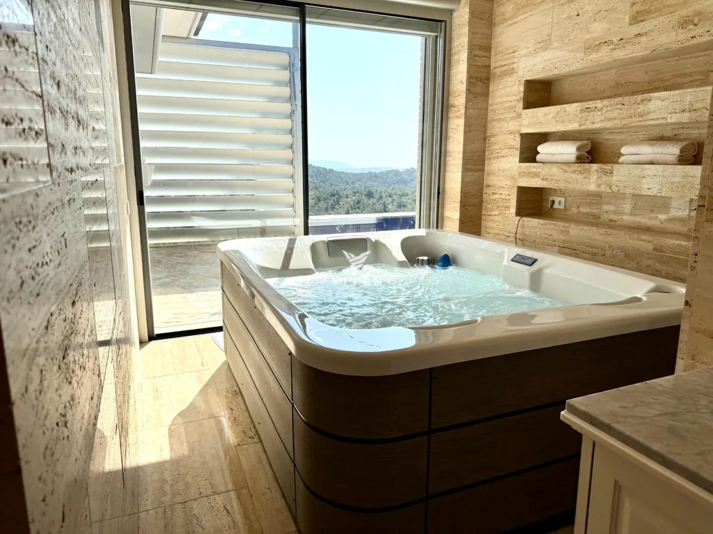 Salles de bain - Luxury Villa with Sea View in Castellet