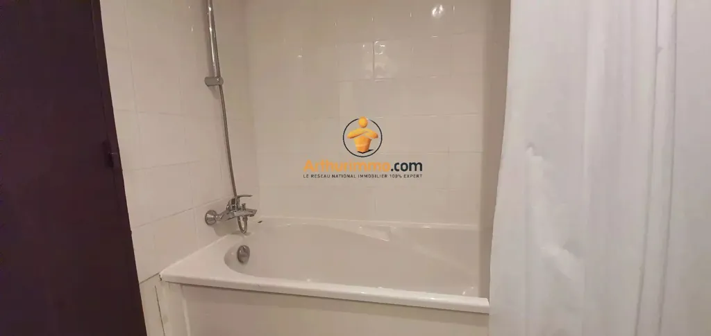 Salles de bain - Studio avec Balcon près de la Gare à Lourdes