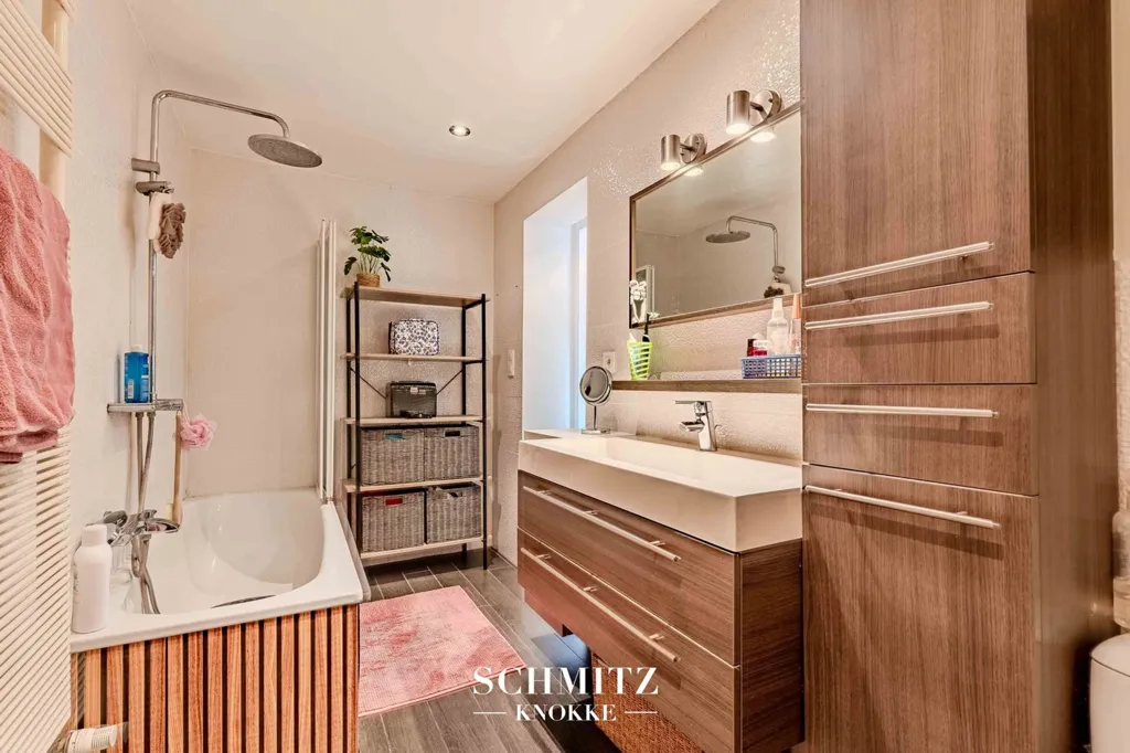Salles de bain - Maison Charmante avec Terrasses à Knokke