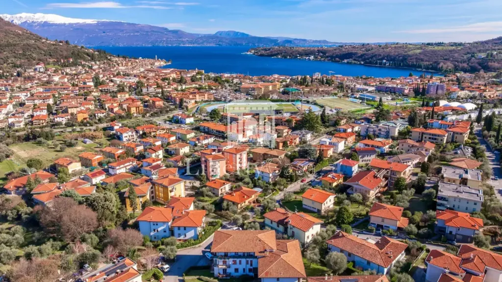 Quadrilocale with Lake View in Salò