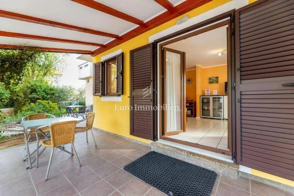 Terrazza - Apartment with Terrace in Baška